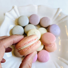 Load image into Gallery viewer, MacKenzie's Blakery Macaron Gift Box Assorted (6 Pack)