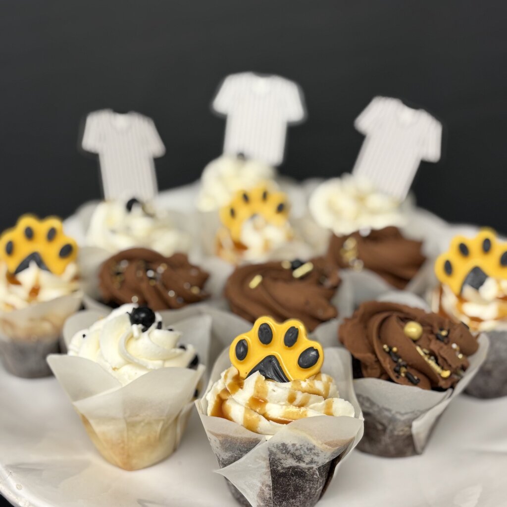 Plume Bake Shoppe Cupcakes “Game Day” Assortment