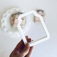 Load image into Gallery viewer, Plume Bake Shoppe Sugar Cookie "Little Pink Oven"
