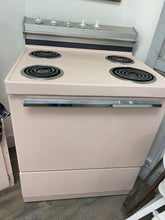 Load image into Gallery viewer, Plume Bake Shoppe Sugar Cookie "Little Pink Oven"
