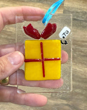 Load image into Gallery viewer, The Art of Fused Glass &quot;Holiday Edition&quot;  (Set of 3 Ornaments) Thurs Nov 13th 6PM
