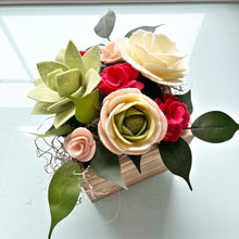 Load image into Gallery viewer, Felt Flower Workshop Sat Apr 11th 1:00 PM
