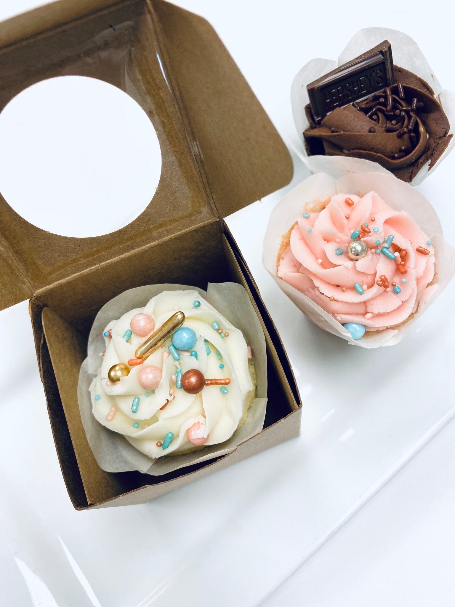 Frills And Spills Single Cupcake Box – 5er Pack, Auslaufsichere Cupcake-Behälter Mit Blumen-Design In Pink & Grün